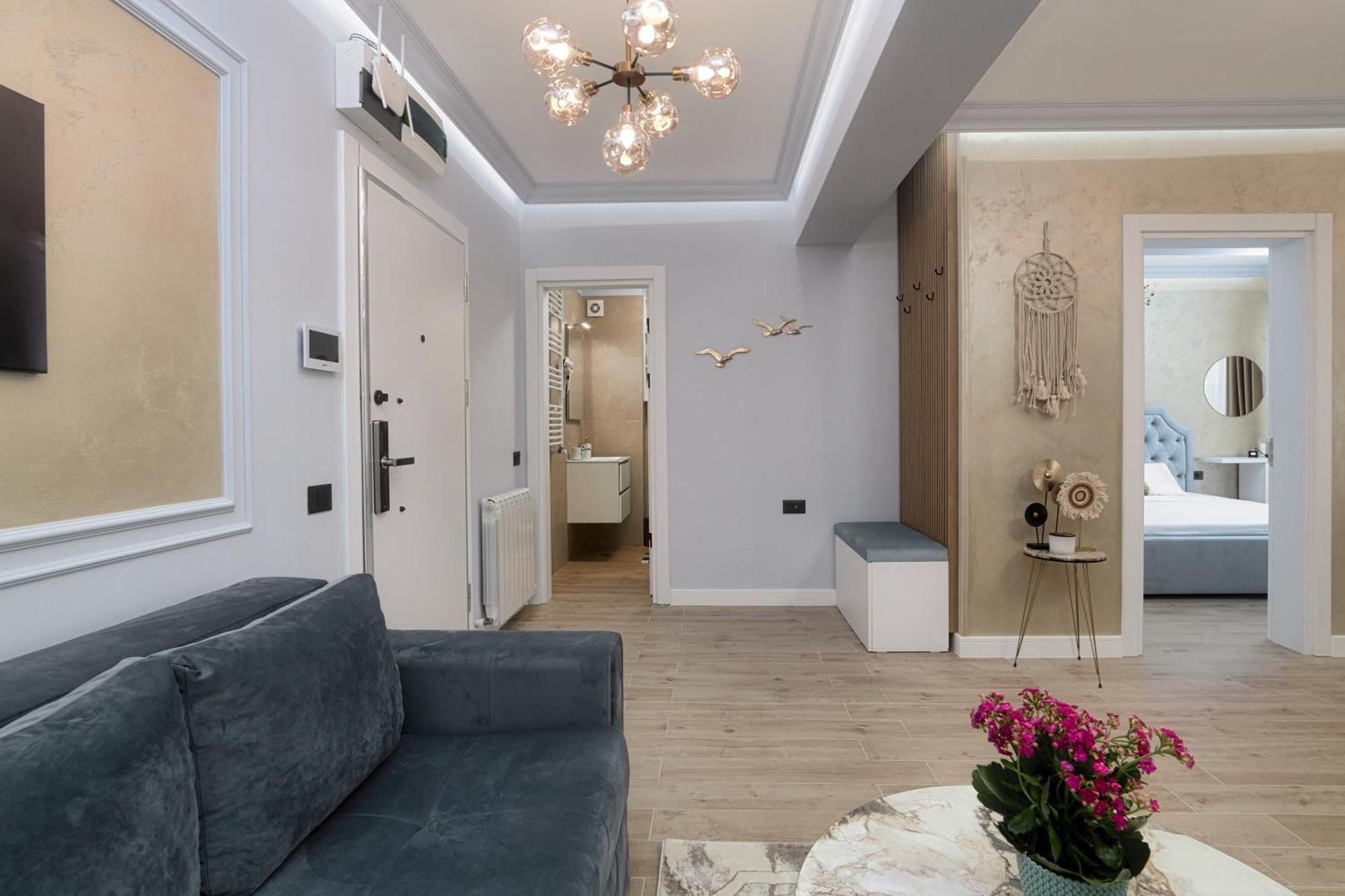 Golden Infinity Apartment Năvodari Exterior foto